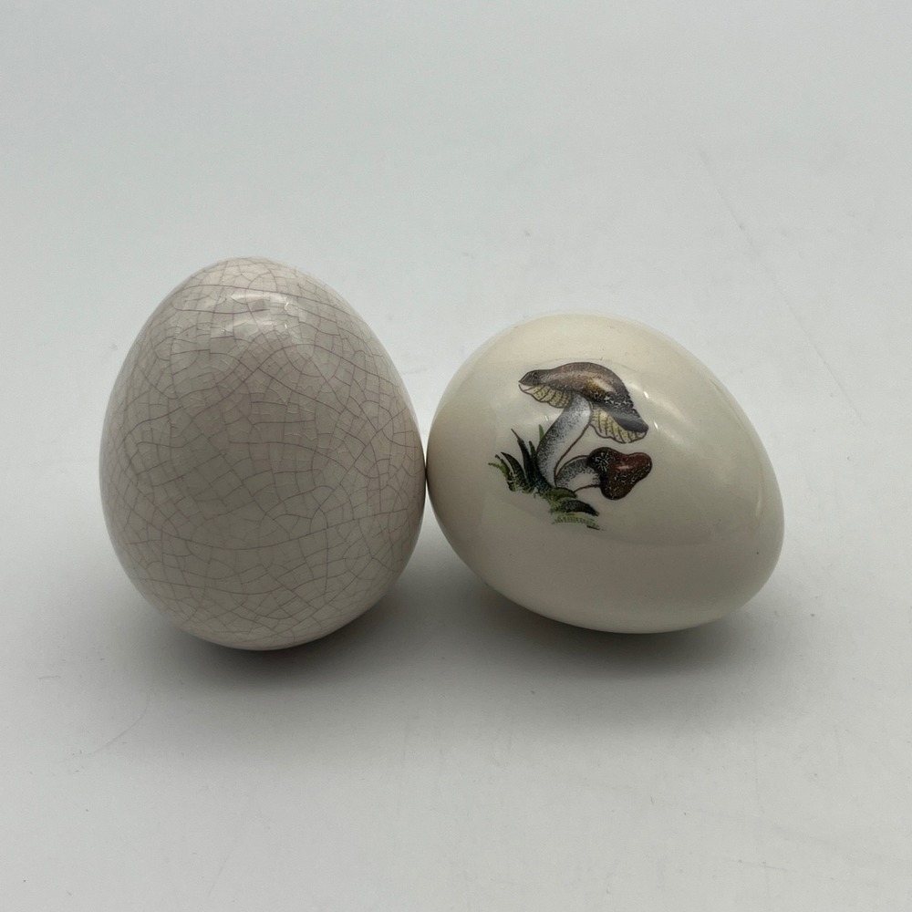 Vintage Ceramic Decorative Eggs Set Mushroom Graphic, Crackle Glaze Cream Easter